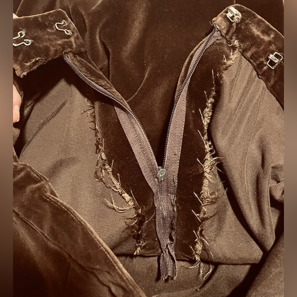 70’s Original Pencil Velvet Midi Skirt! 🤎 - Picture 4 of 4